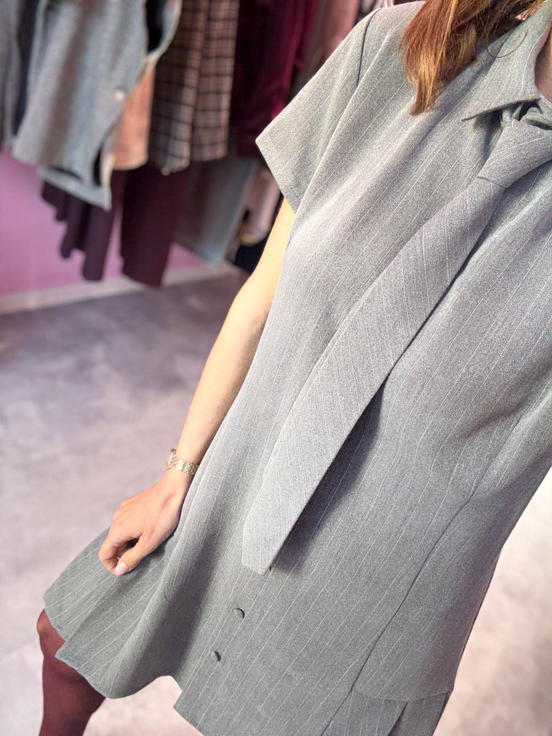 Abitino Grigio Gessato