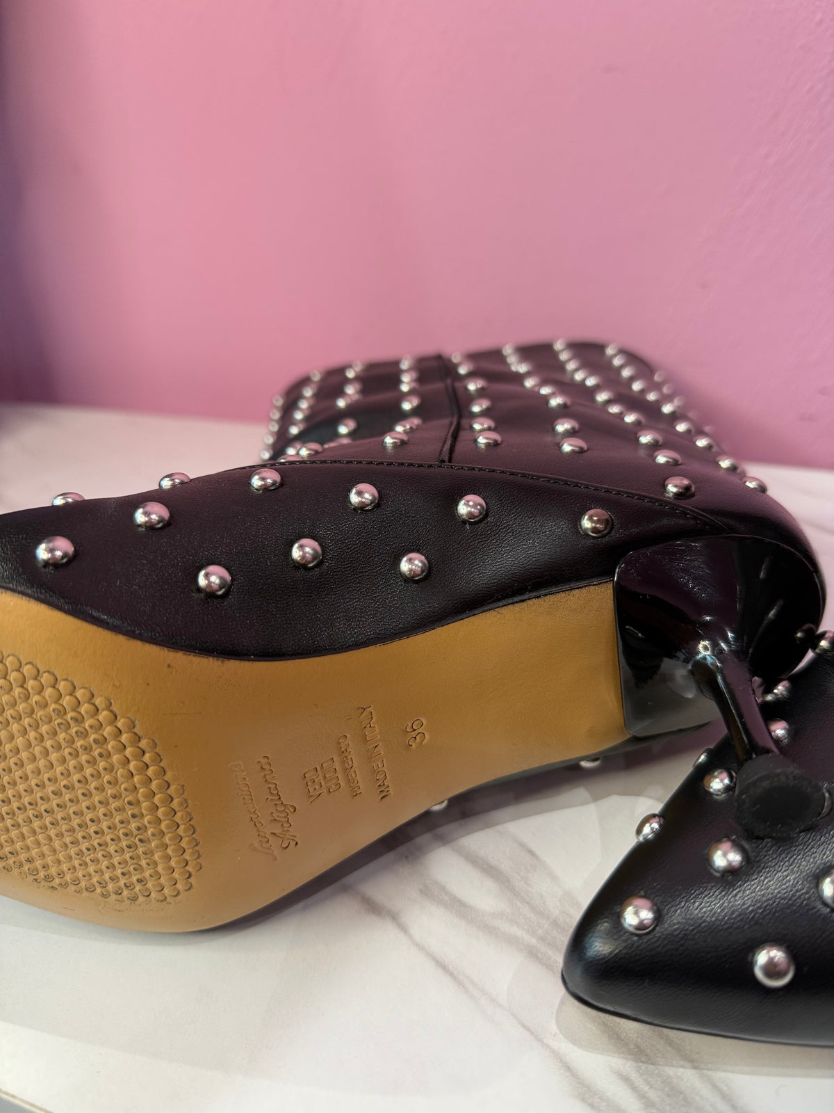 Tronchetto Borchiato Pelle