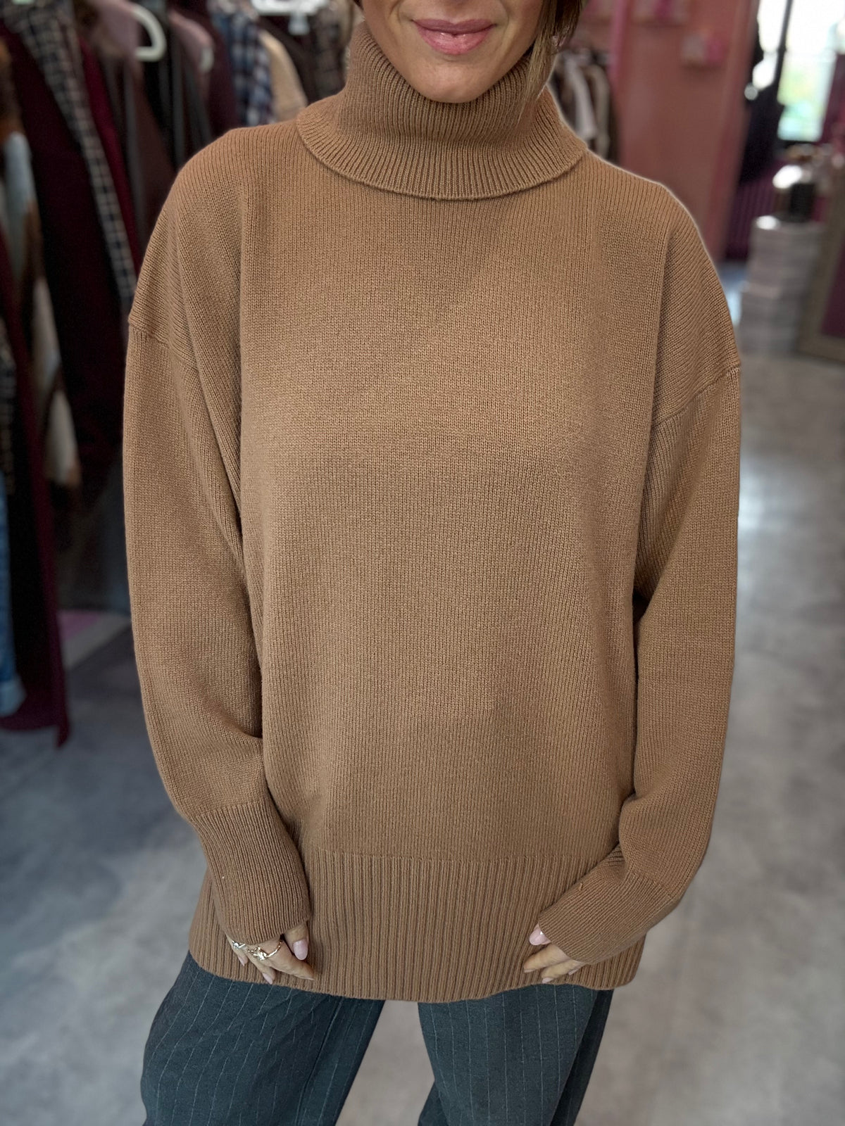 Maglia Abito Cammello Collo Alto