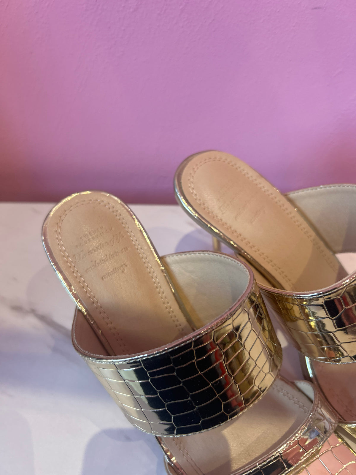 Mules Oro Crocco