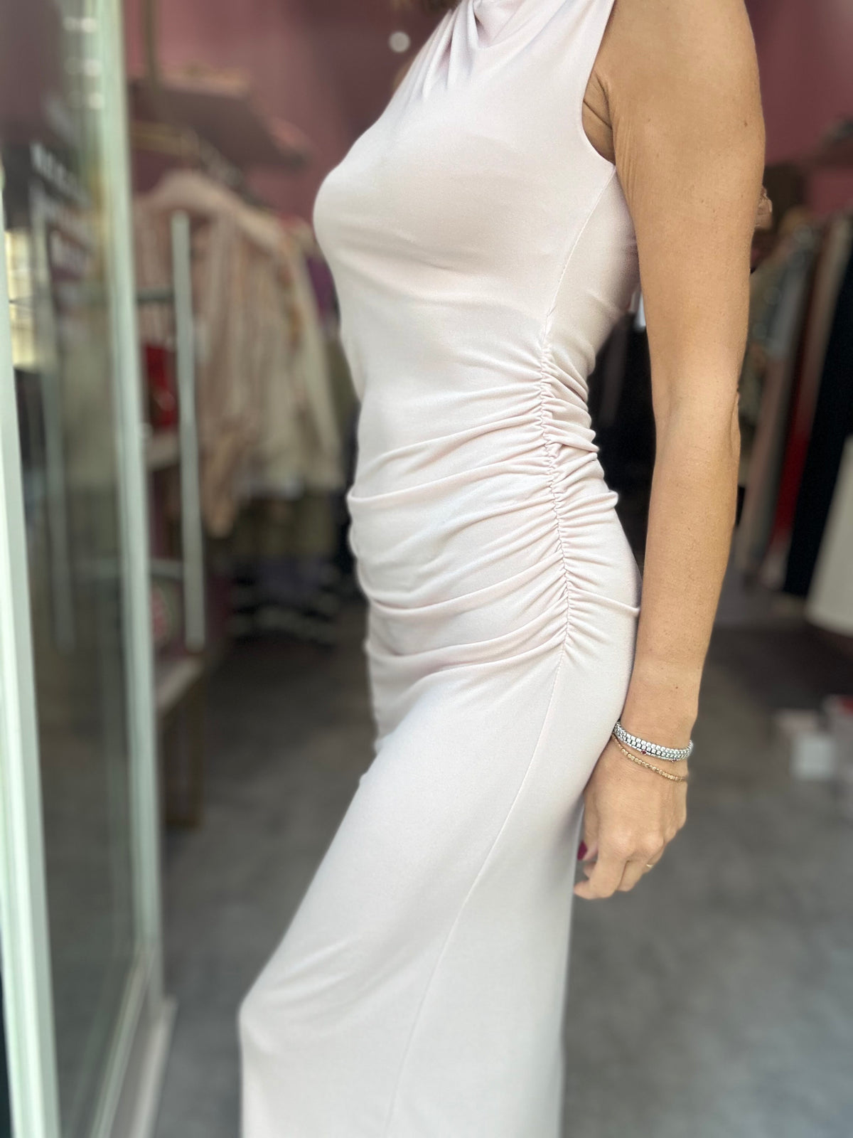 Abito Rosa Nude Arricciato