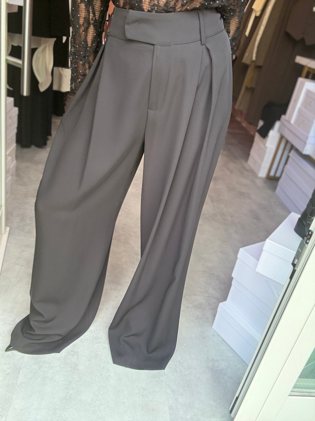 Pantalone Nero Gamba Larga