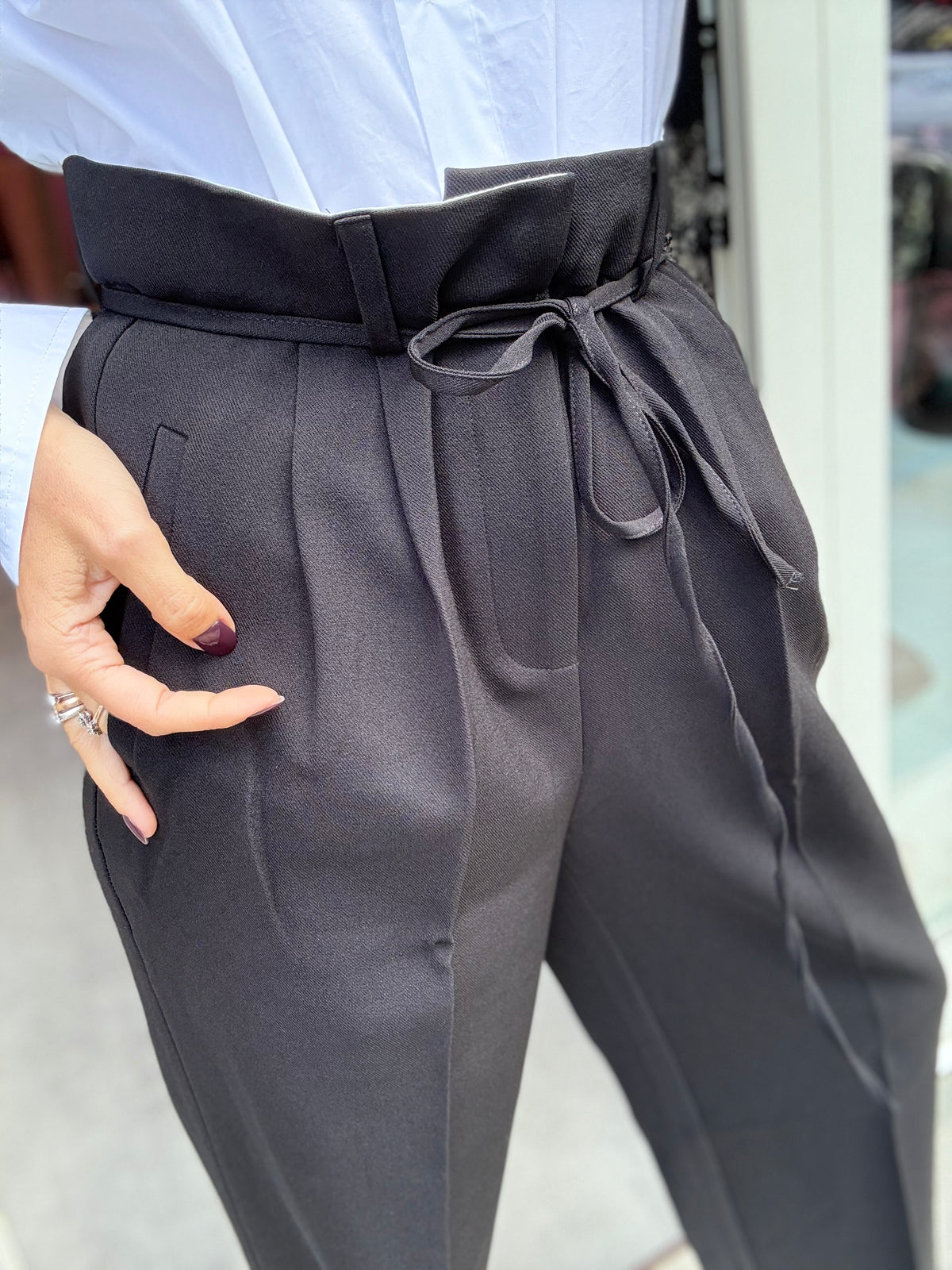 Pantalone Nero Vita Alta Con Laccetto