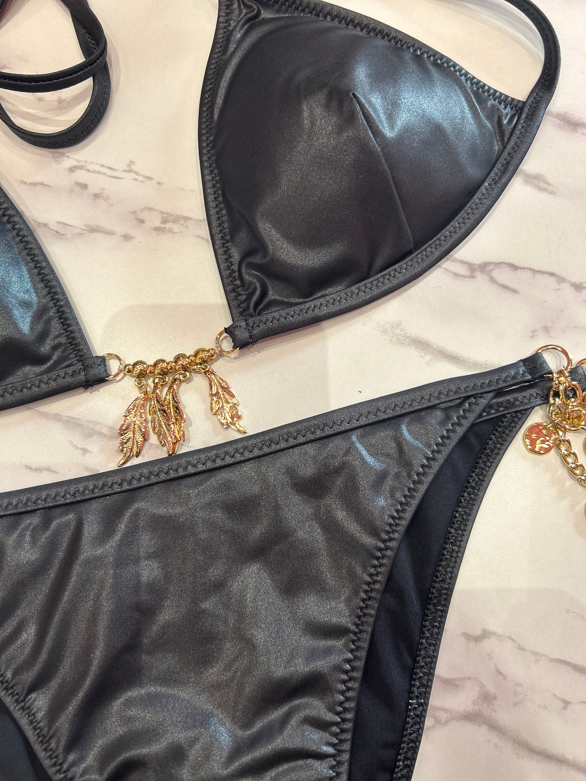 Bikini Nero Charms