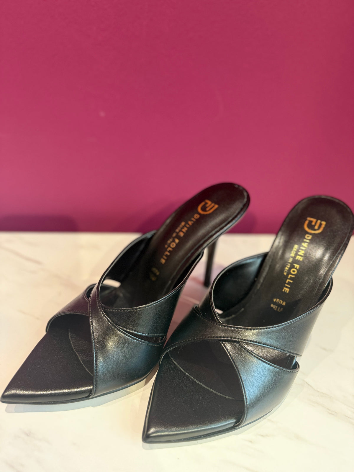 MULE NERO PELLE DIVINE FOLLIE