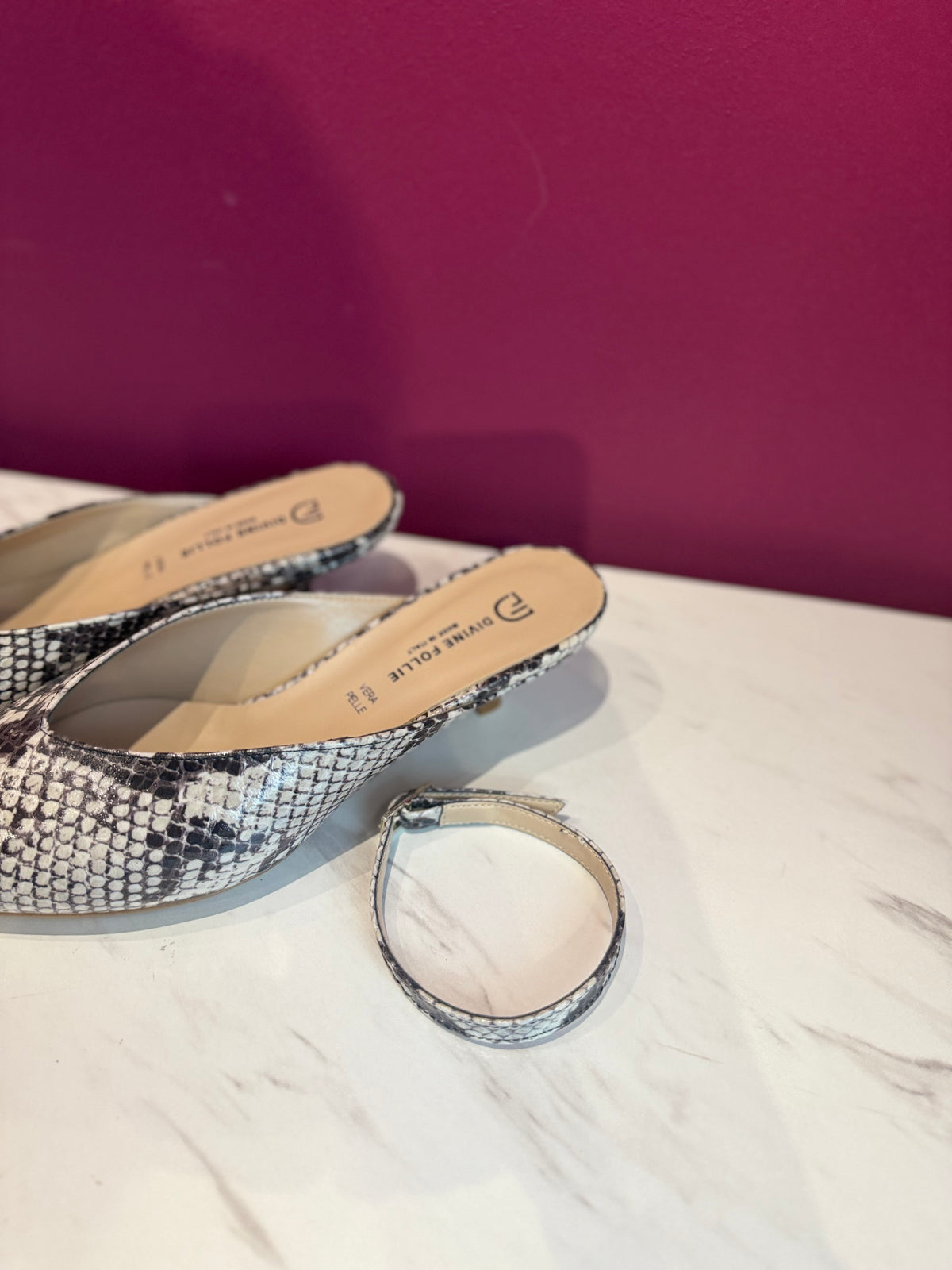 MULE STAMPA PITONE DIVINE FOLLIE