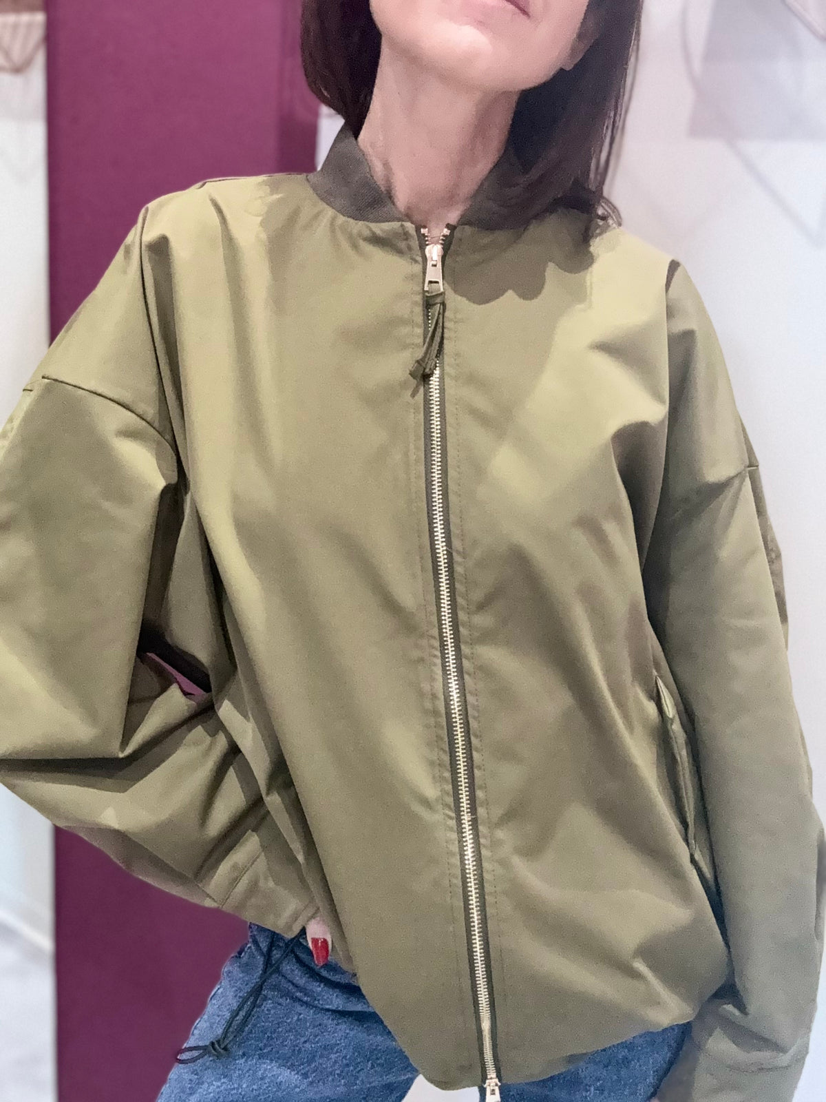 Bomber Verde Militare Tensione In