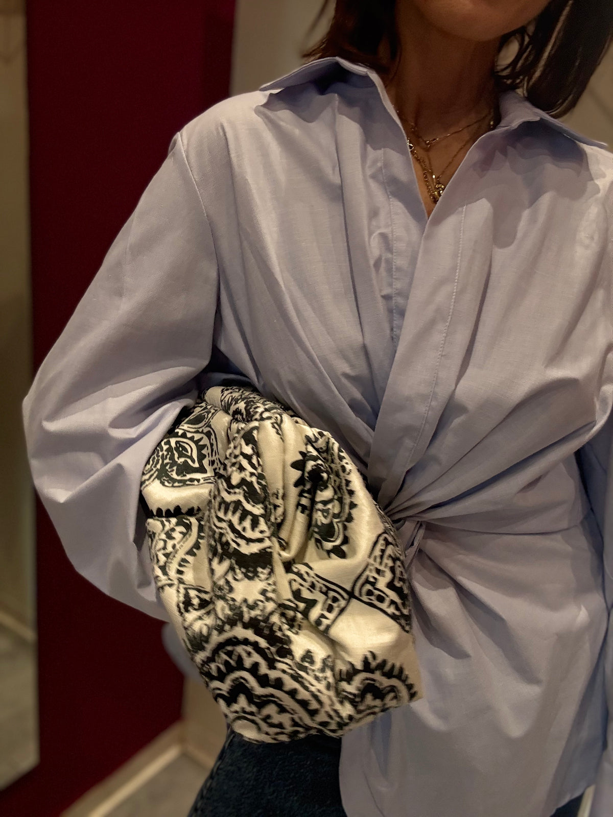 Camicia Nodo Azzurra Tensione In